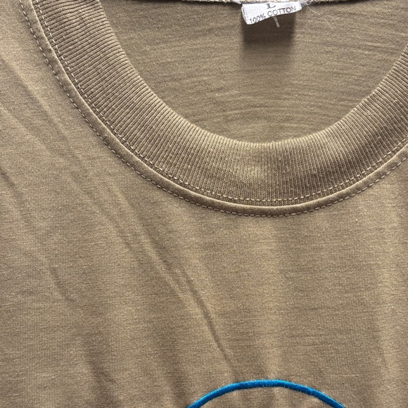 Hard Rock Cafe Tan Tee shirt with colorful embroidered logo 100% COTTON! - Picture 7 of 9